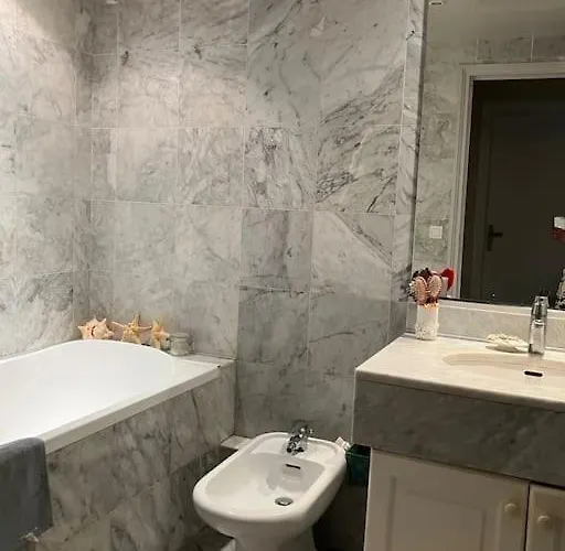 Eiffel Tower View - Balcony - Trocadero Parijs